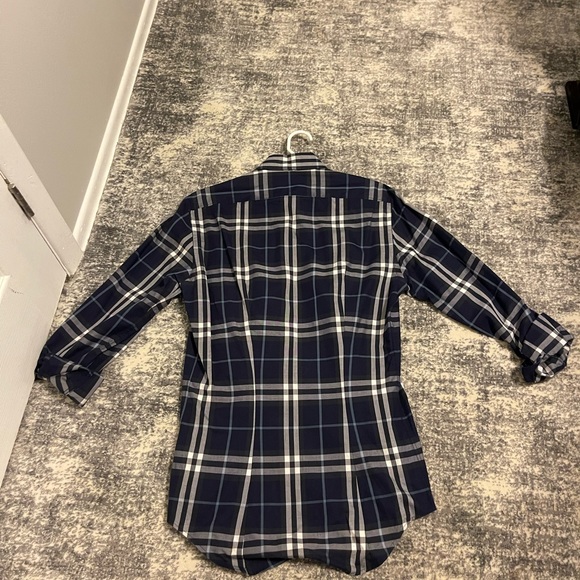 Burberry Dress Shirt in great condition (like new) - Picture 4 of 4